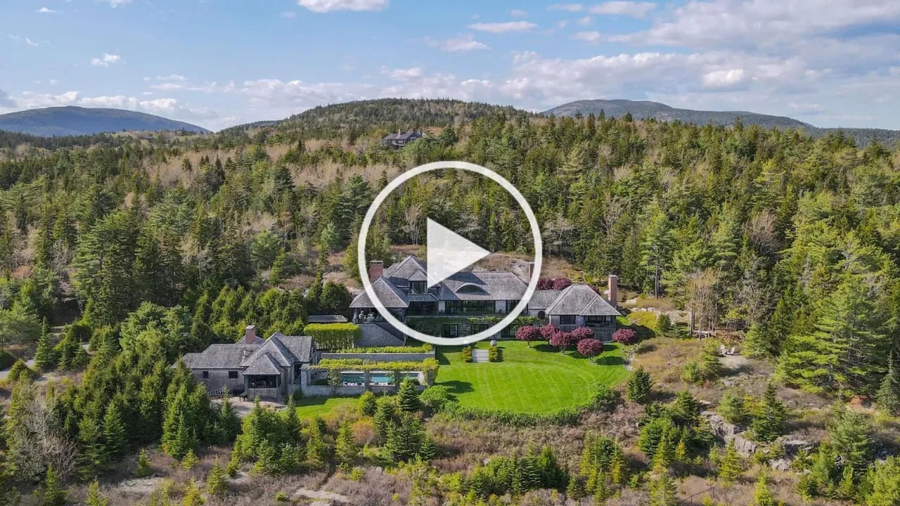 Explore Our Top Videos of the Week: Tour Exceptional Homes