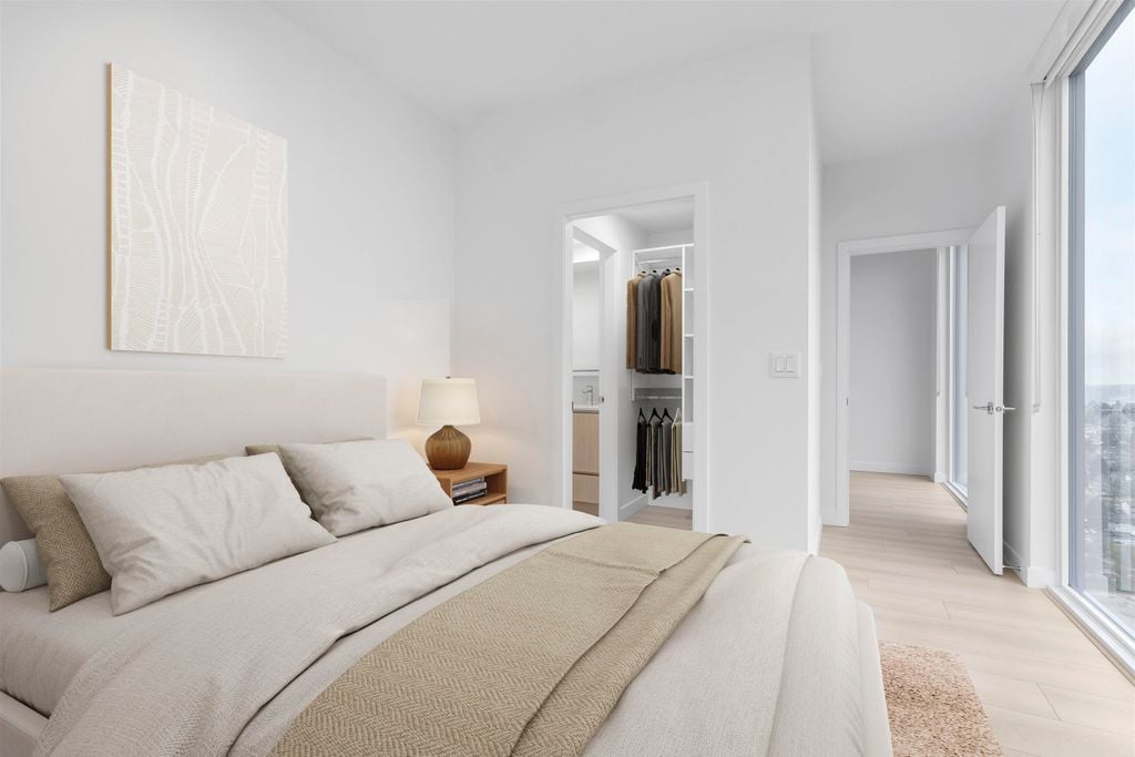 13573 98a Avenue 3009, Surrey