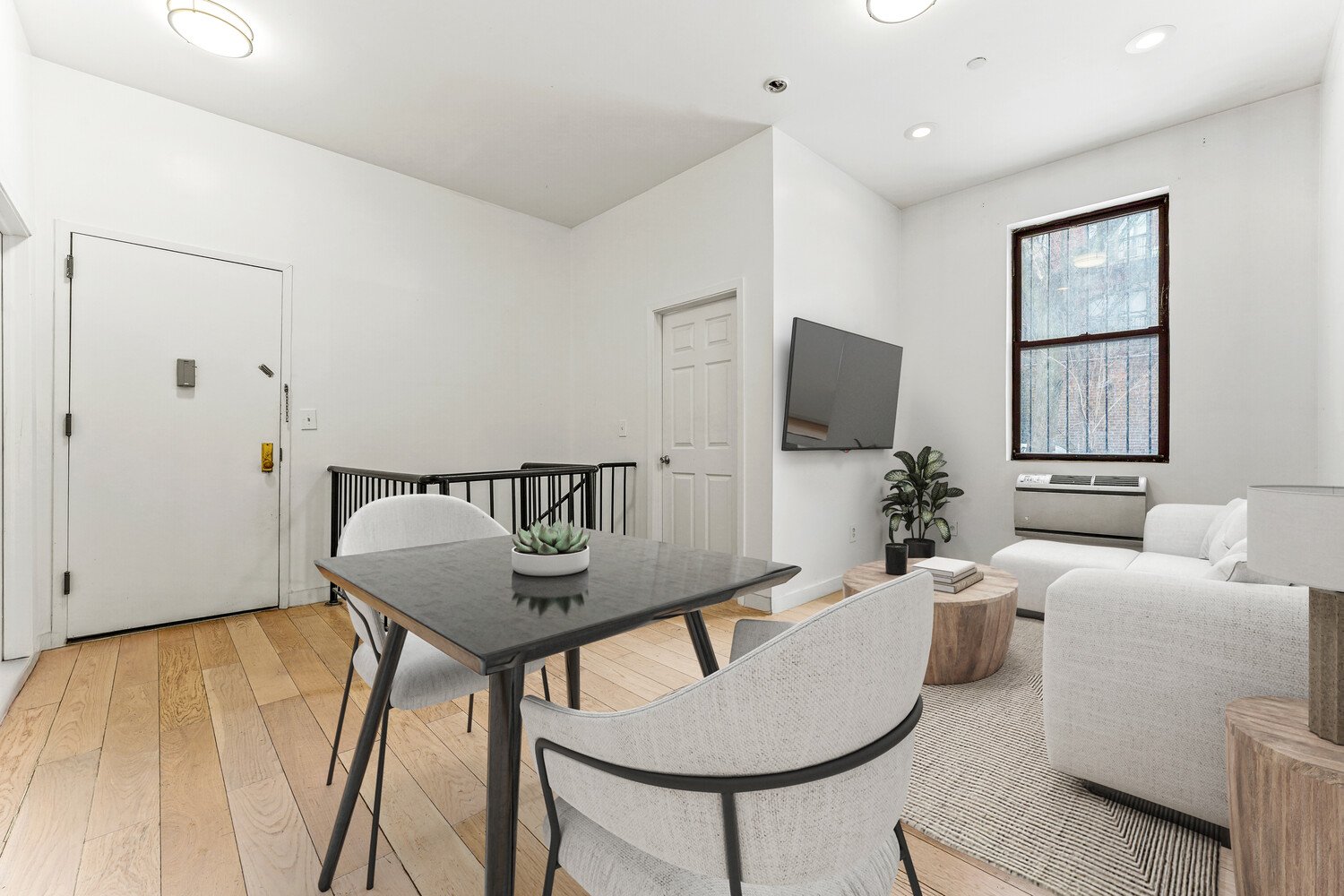 669 East 21st Street, Apt 1R