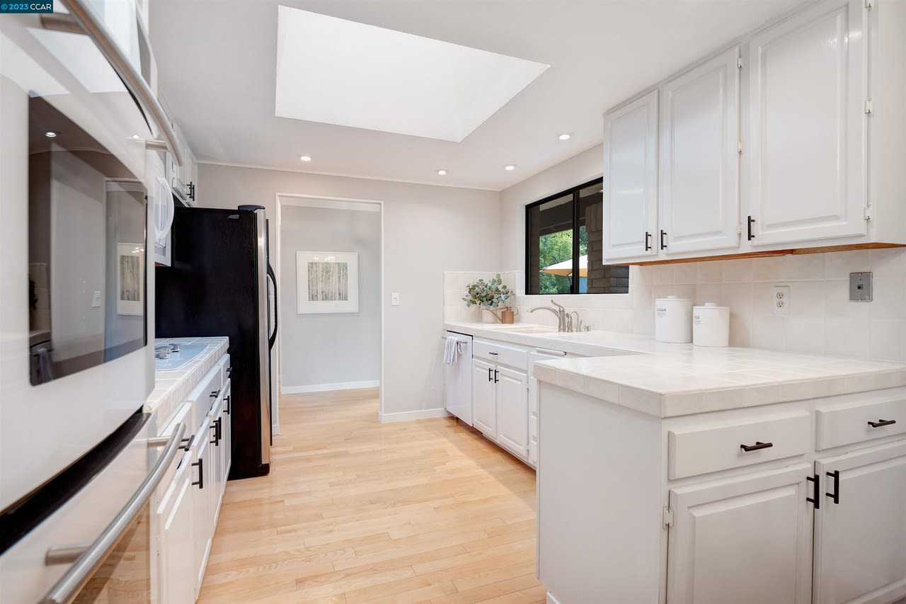 27 Saint Julie Court