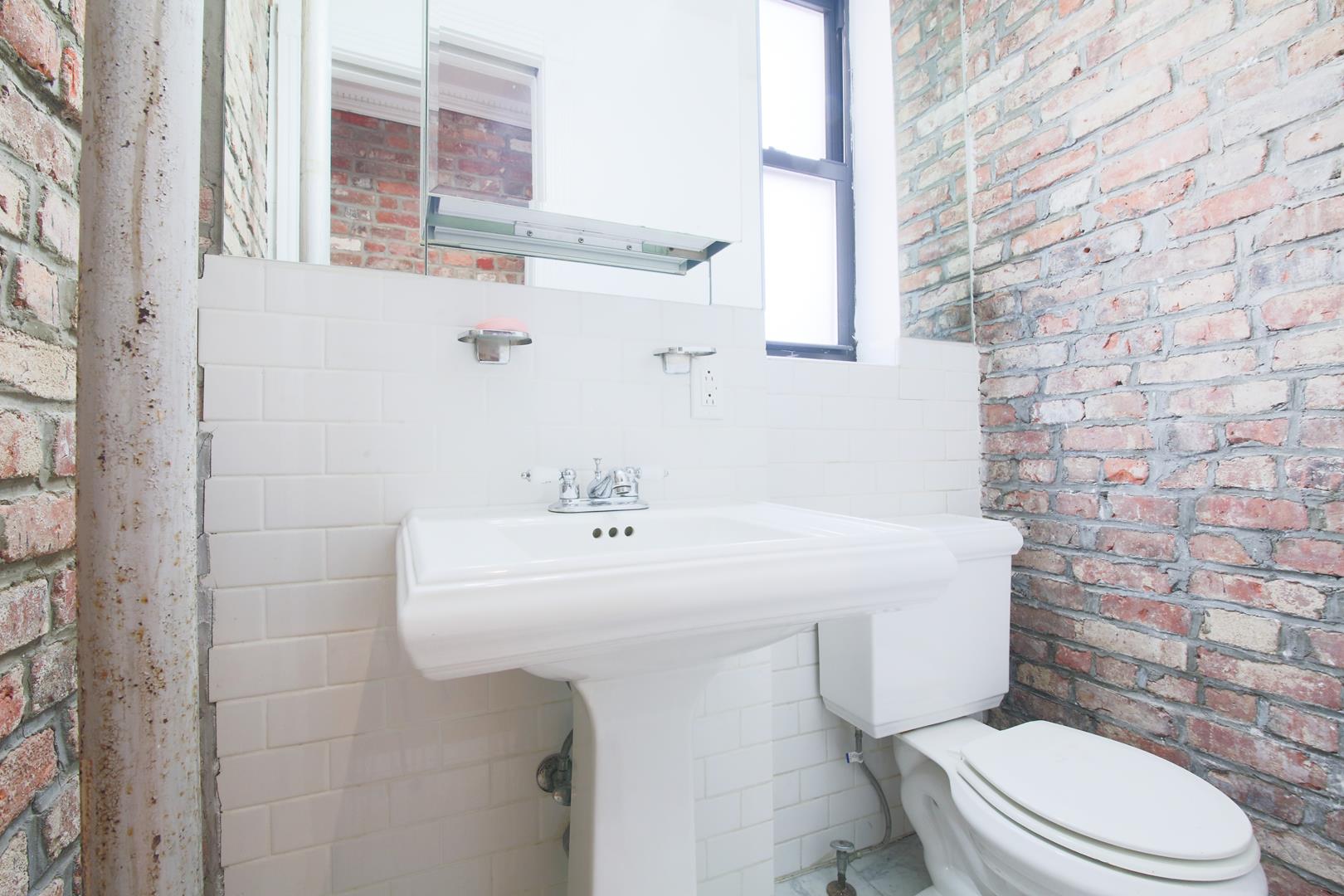 107 Christopher Street, Apt 7