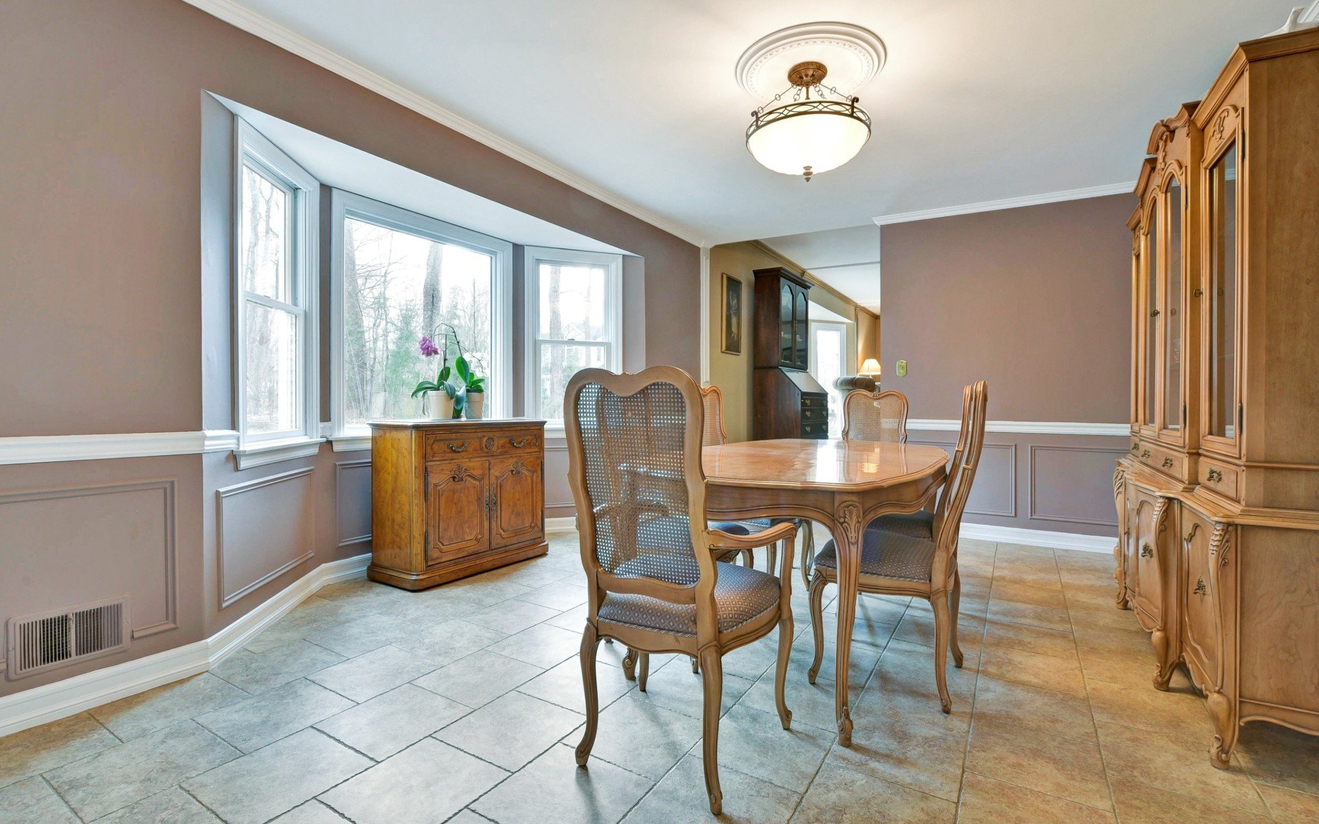 8 Anona Dr