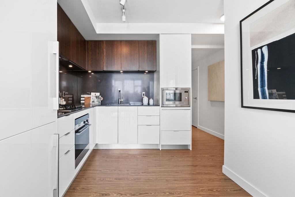 315-209 E 7th Ave
