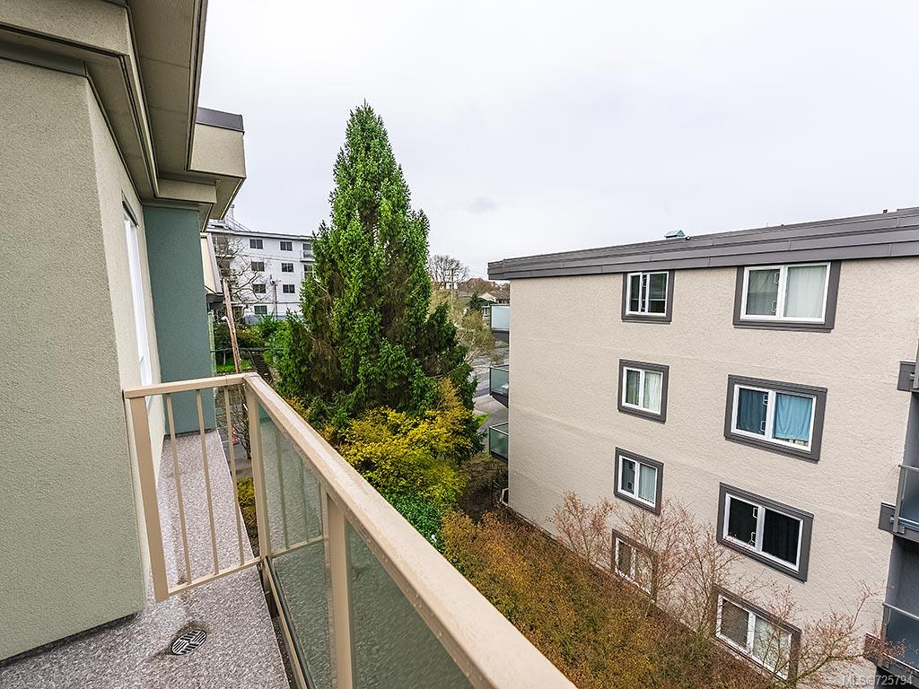 404-2710 Grosvenor Rd