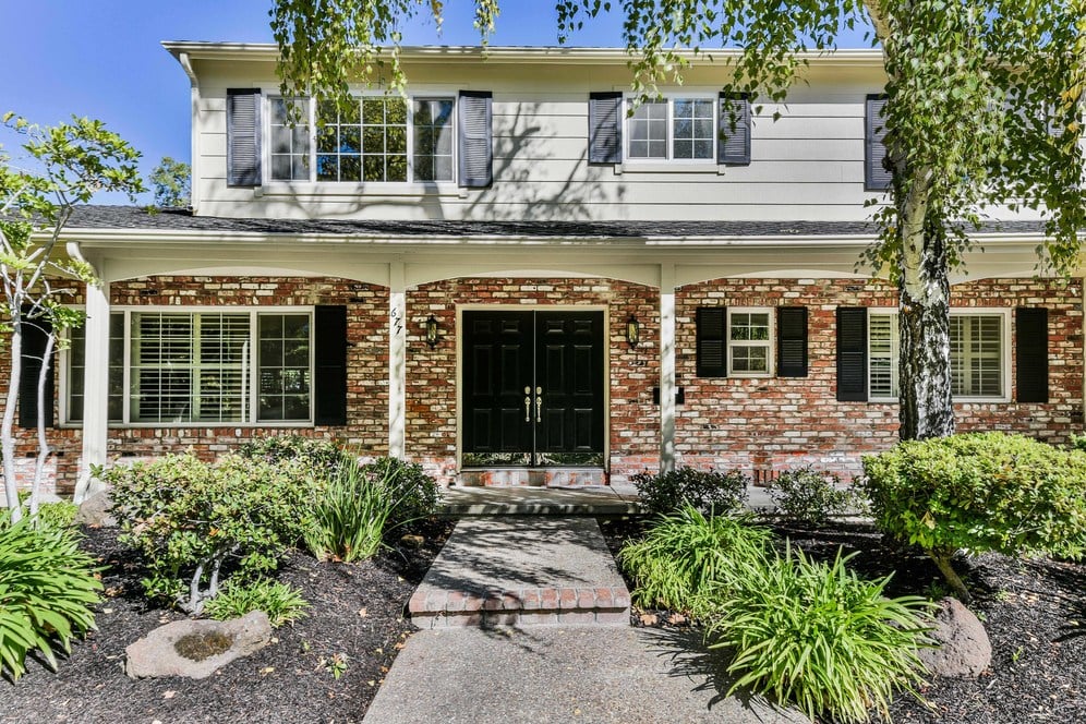 Fabulous Sycamore Home!