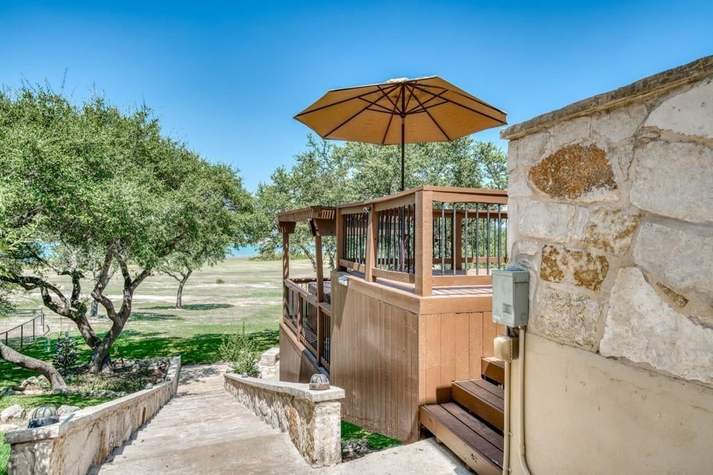 1012 Parkview Dr Canyon Lake, Tx 78133