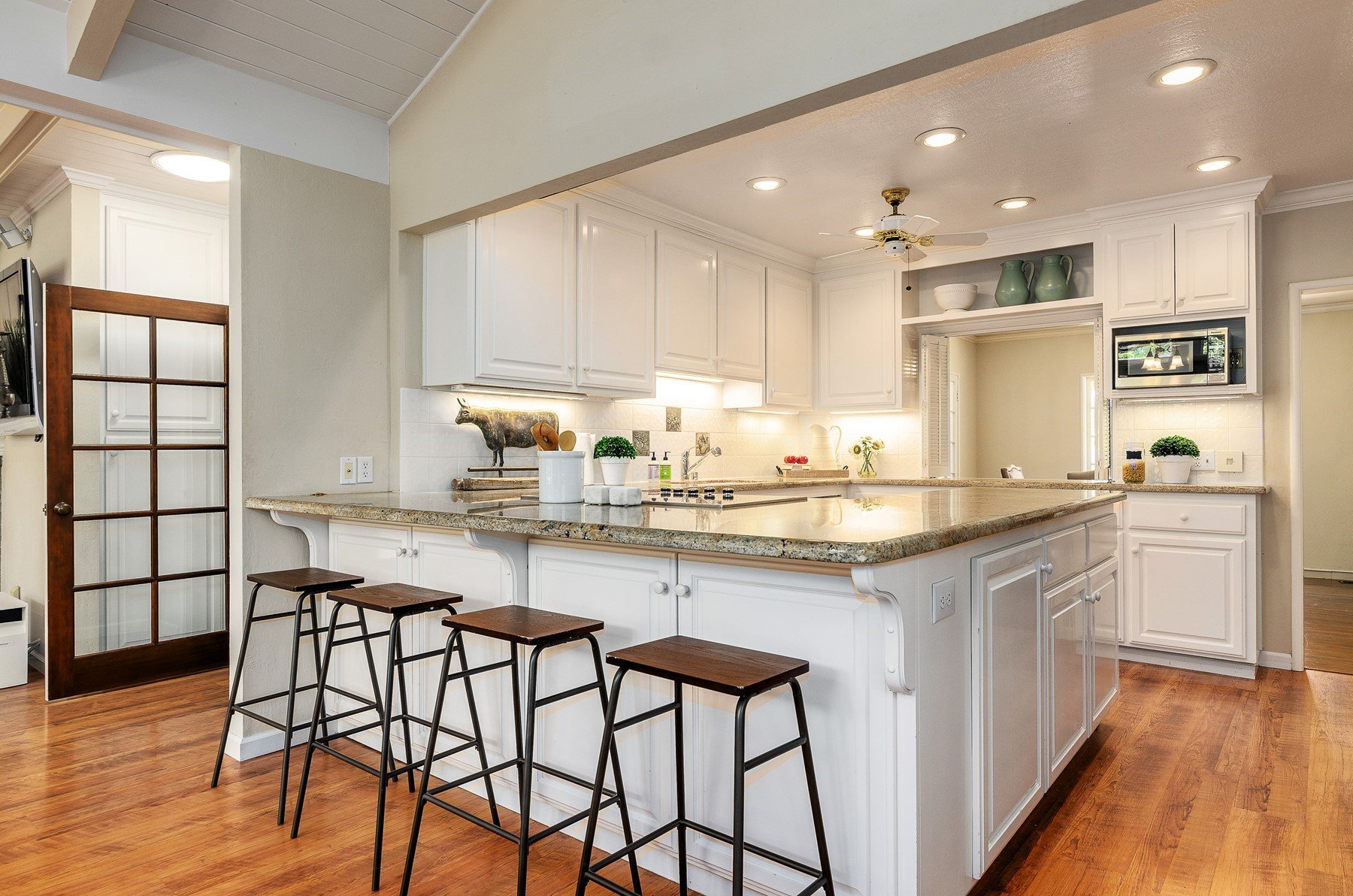 160 Alderwood Rd