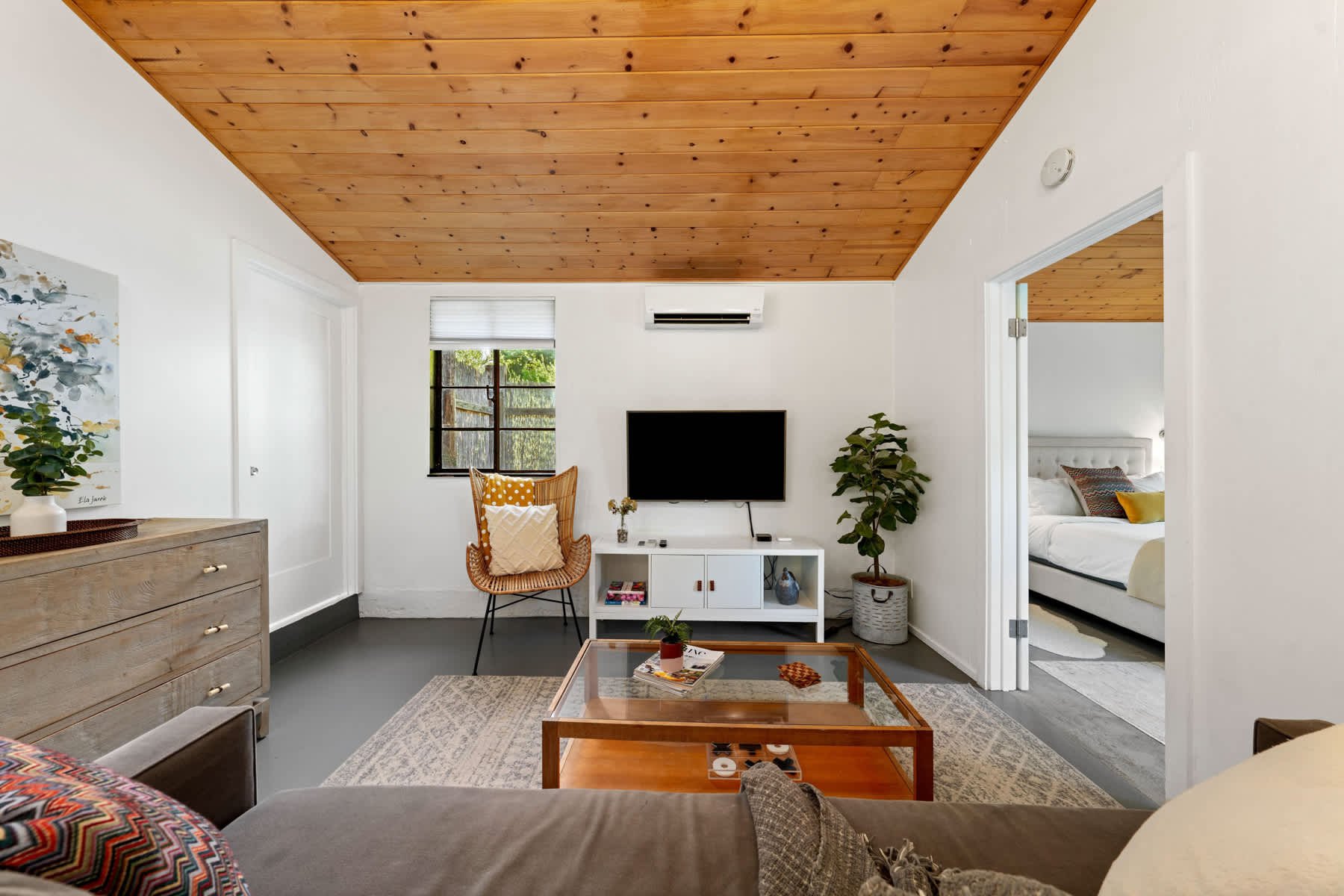 1518 Valley Dr, Topanga