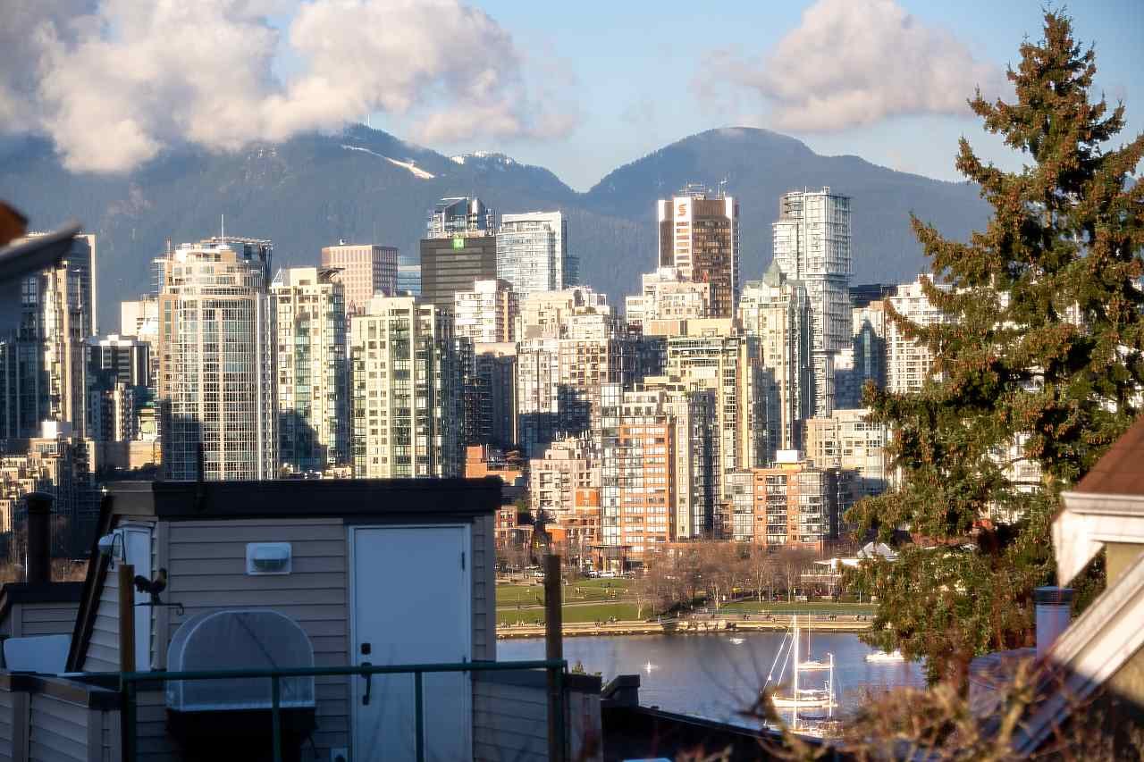 212-1045 W 8th Avenue, Vancouver