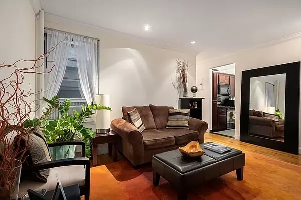 137 West 82nd Street Unit: 3REAR