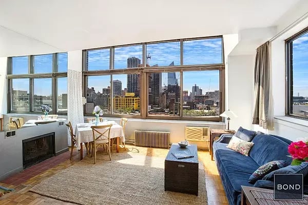 529 West 42nd St Unit: 9S
