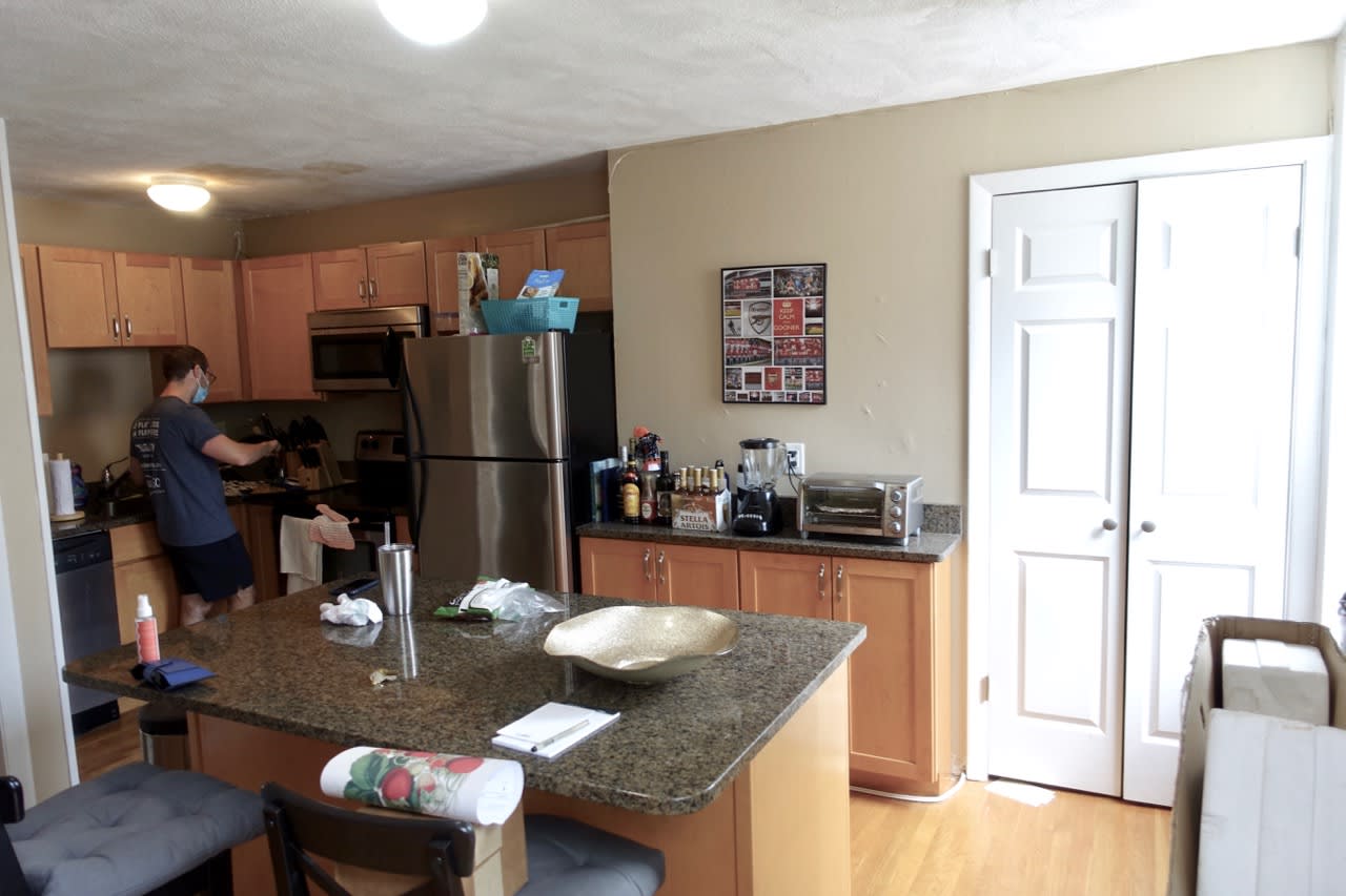 Warren Avenue @ Clarendon 2 bedroom - Heat and Hot Water Included! Laundry in unit! 