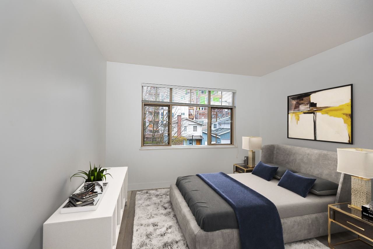 403-2059 Chesterfield Ave
