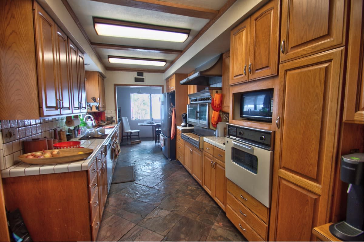 5752 Ranchito Ave Valley Glen, CA