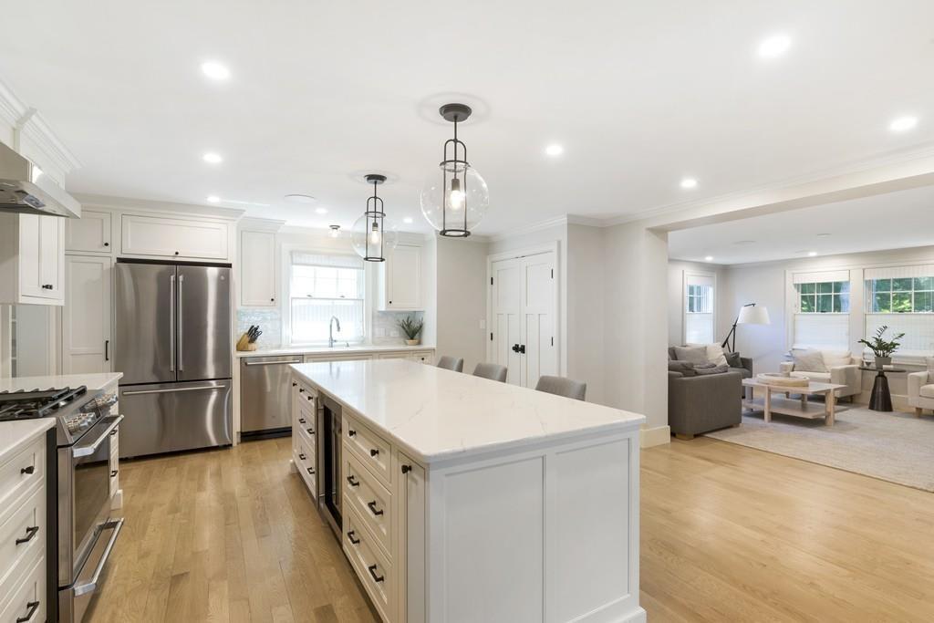 26 Plummer Ave
