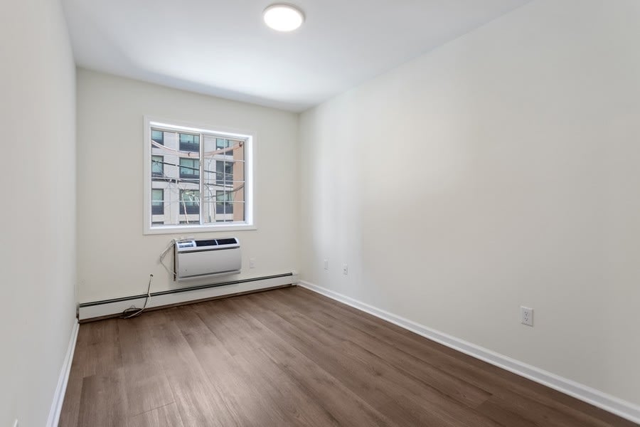2015 Arthur Ave, #2