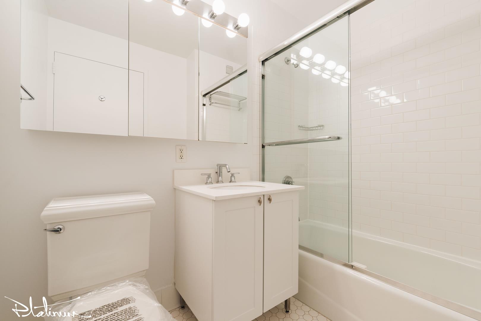 2 Gold Street, Apt 805