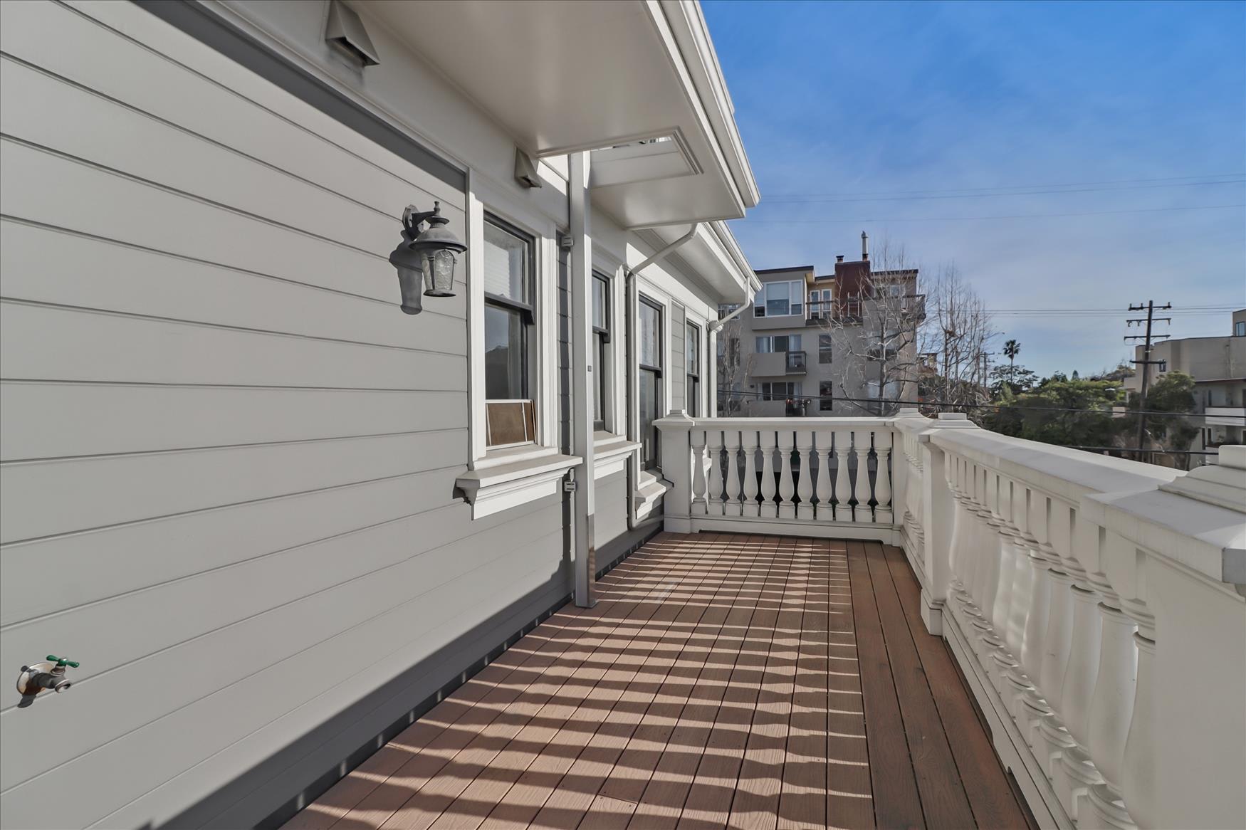 124 Bayo Vista Ave