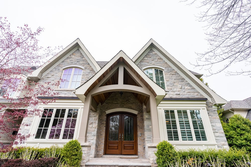 1527 Douglas Dr
