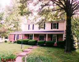 Traditional Brick in Wonderful Ballwin Neighborhood