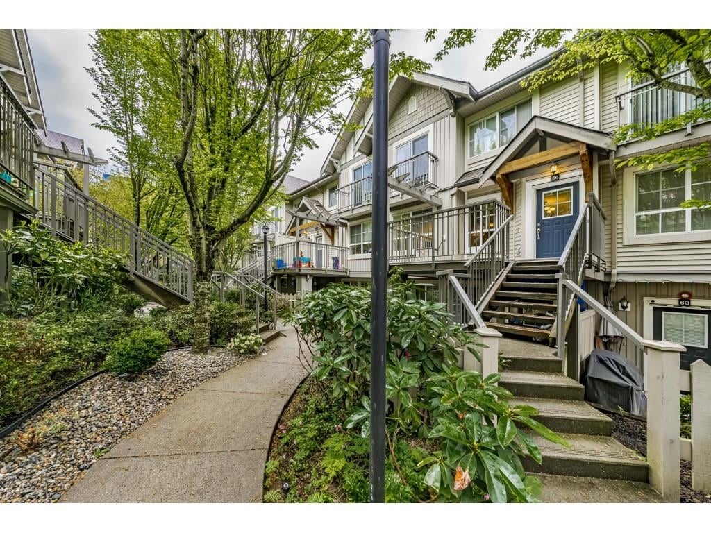 66-7088 17th Ave
