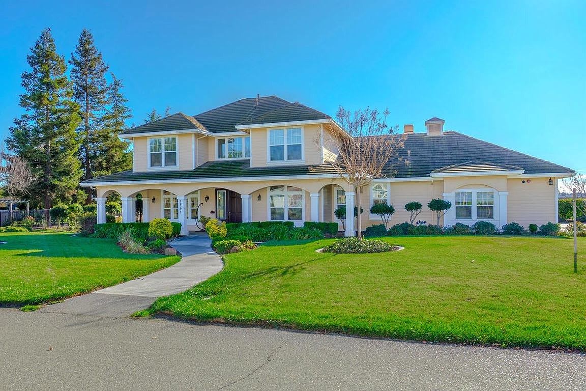 39371 Spanish Bay Place