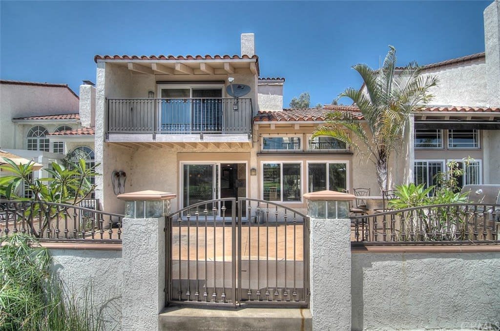 22042 Arrowhead Ln.