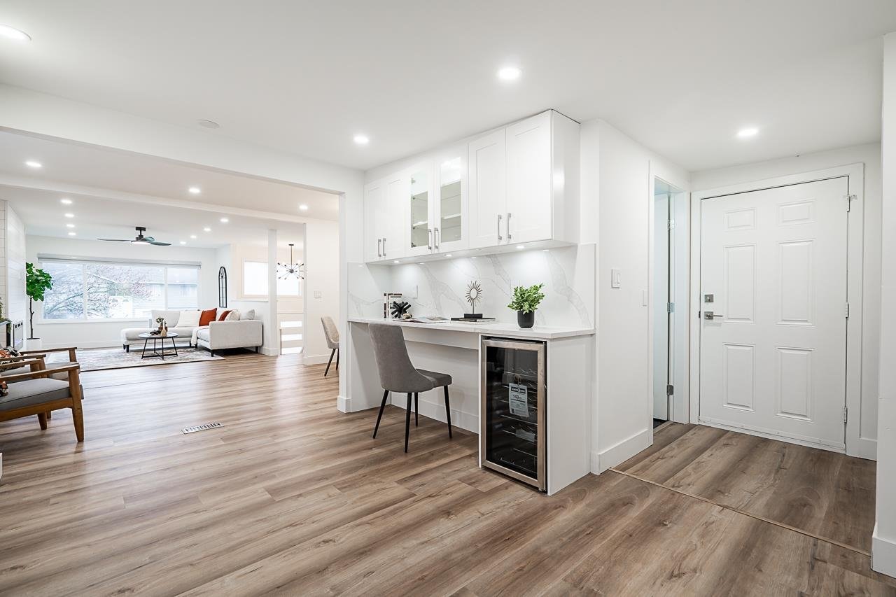 11443 87 Ave