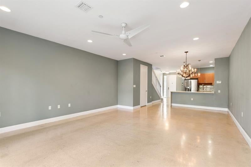 830 NE 19th Ave Unit #830