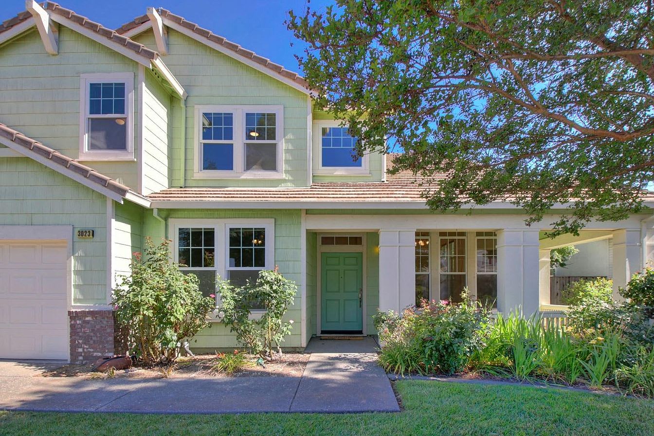 3023 Donato Lane