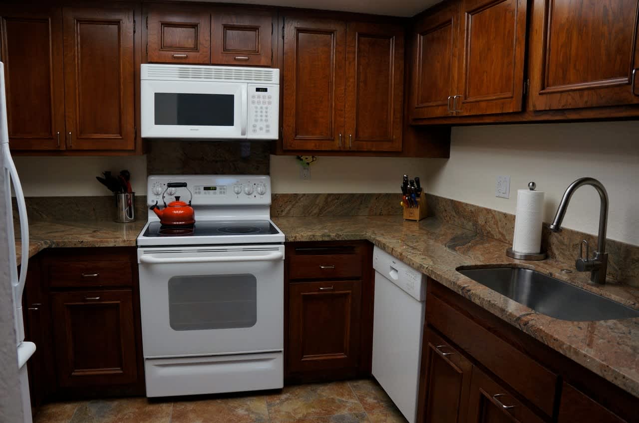 3340 McCaw Ave, #212