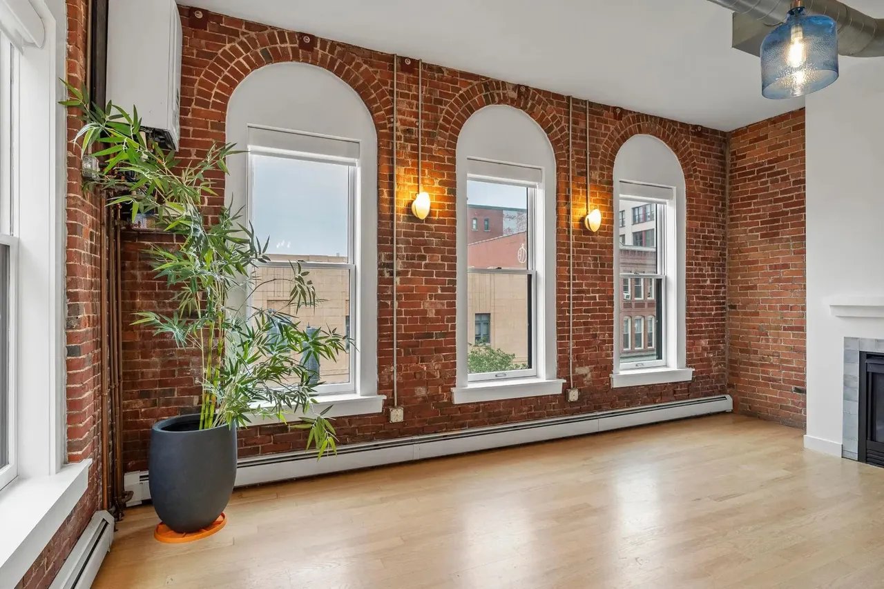 New Listing: 547 Congress Street, Portland, ME 04101 – $499,000