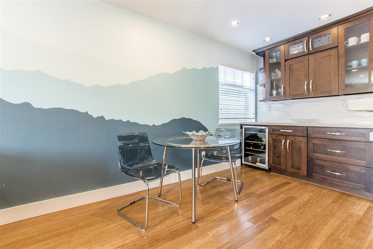 2015 Creelman Ave