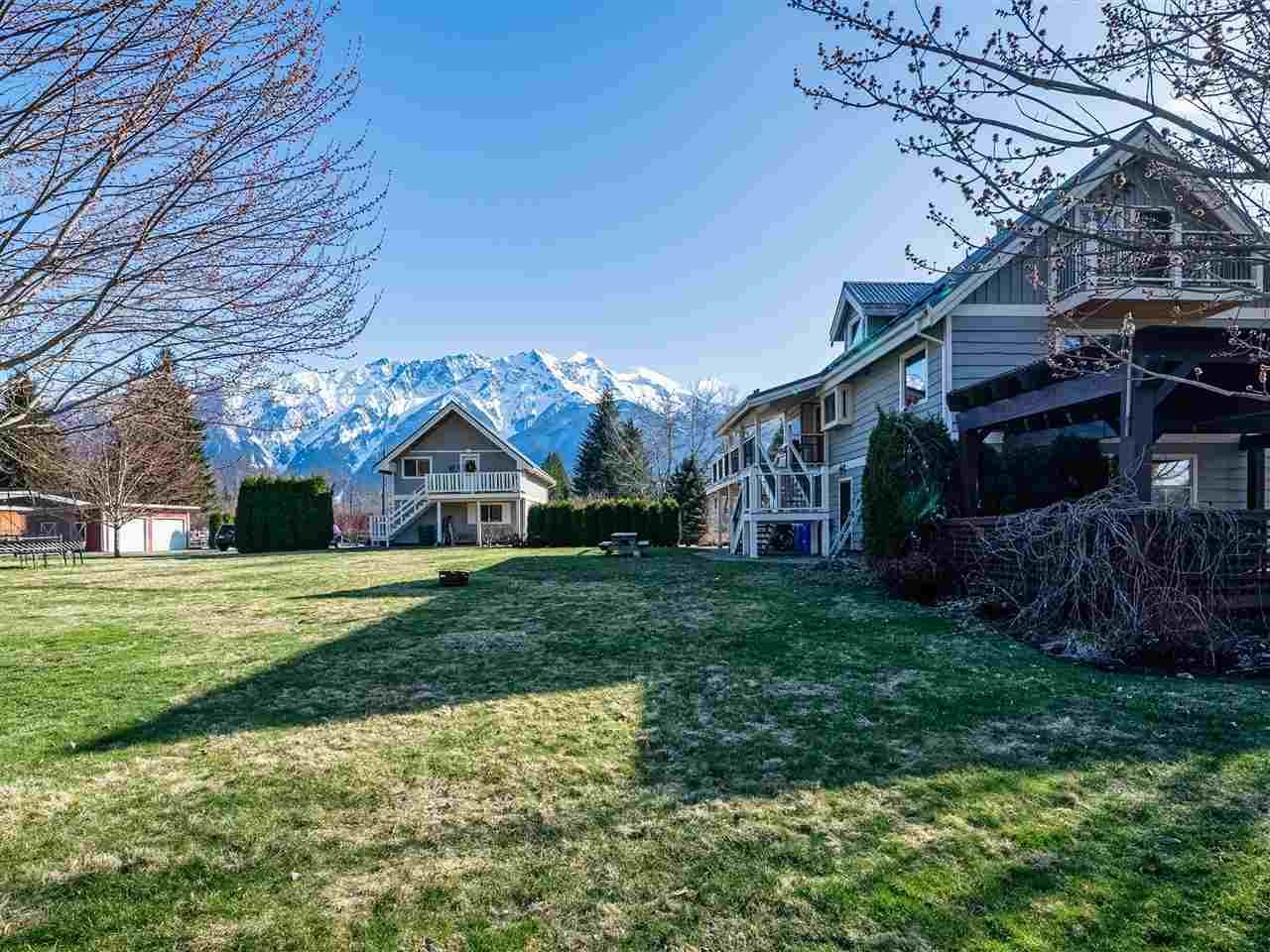 1447 Collins Rd