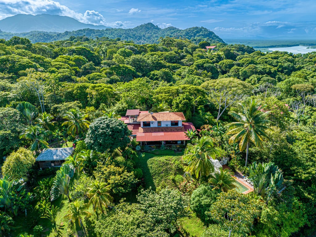 Villa Tres Vistas, a stunning luxury home located on the desirable Calle Perezoso in Ojochal