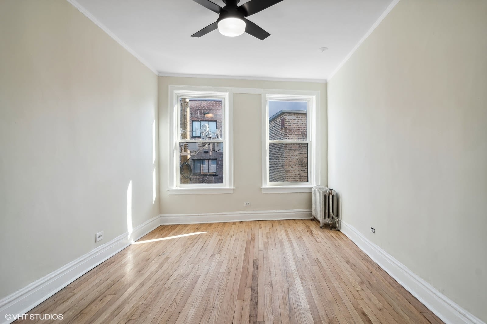 1219 West Lunt Ave., #3A, Chicago, IL. 60626