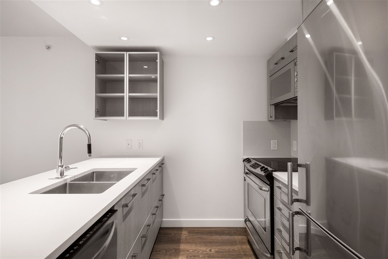 356-955 E Hastings St