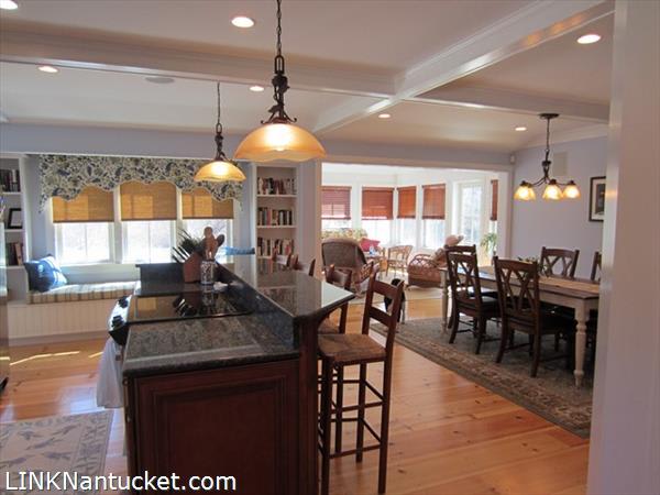 West of Town - 2 Hiawasse Ln