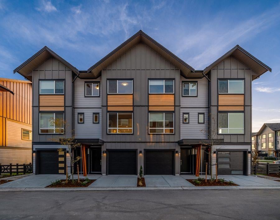 14-4408 Cormorant Wy