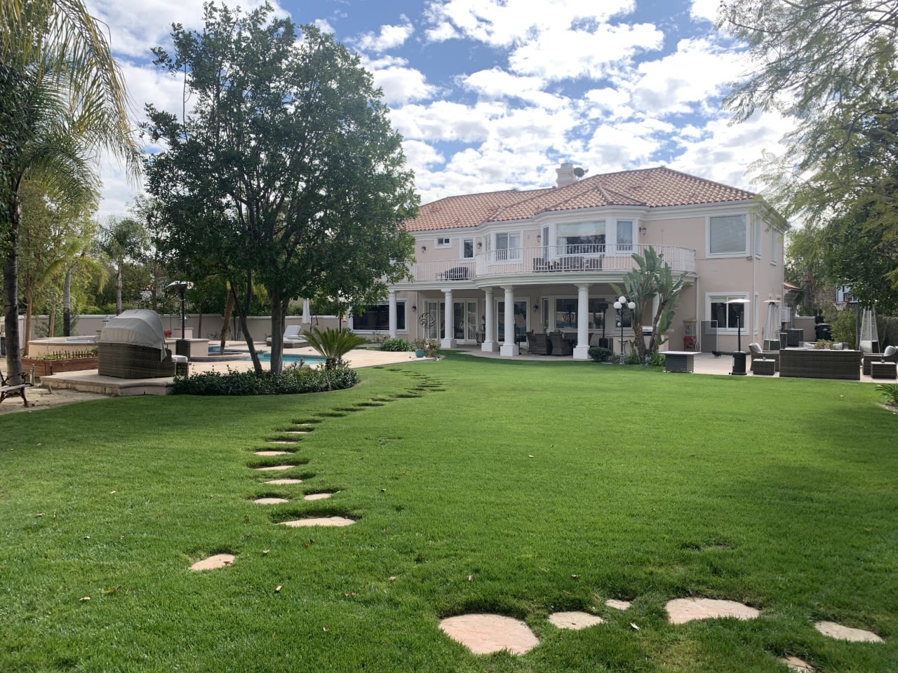 5553 Amber Cir