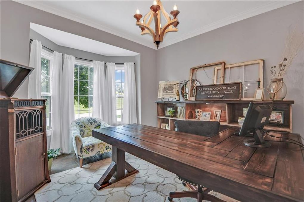 4629 Meadow View Drive