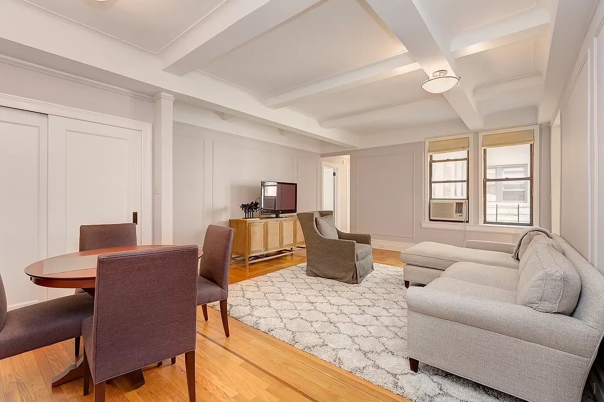 315 West 86th Street Unit: 14A