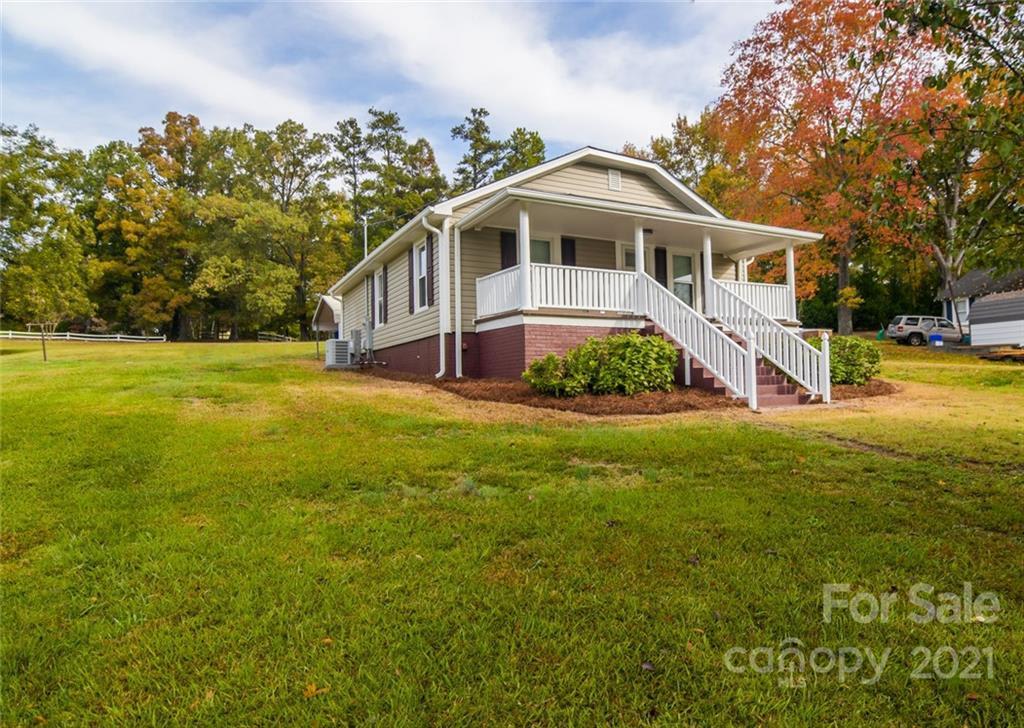 1210 Bethpage Rd