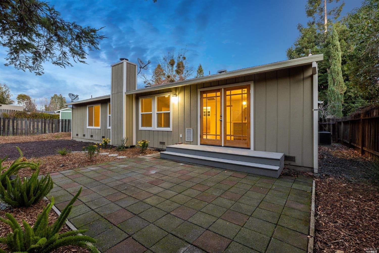 1114 Sonoma Glen Cir