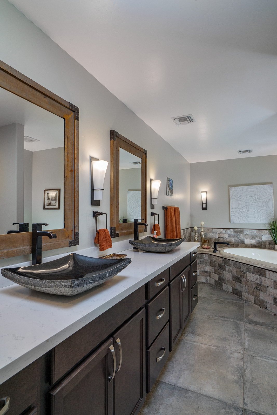 Located in the Desirable Flecha Caida Community