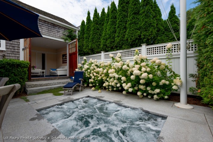 109 Main St