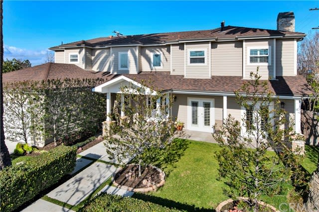 296 E Bay, Costa Mesa