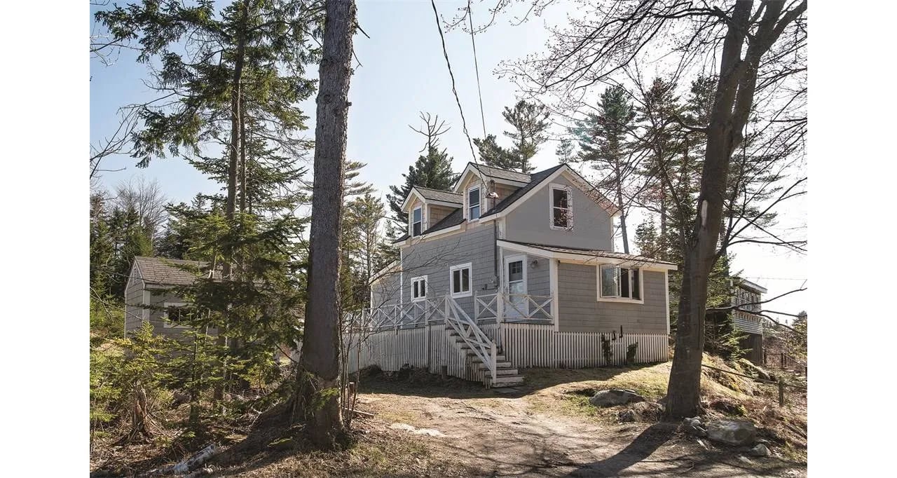 Home For Sale – 25 Cove Road, Long Island, Maine 04050