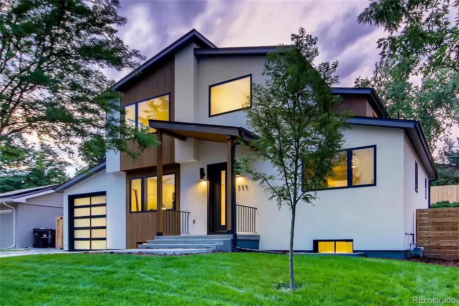 555 Hartford Dr