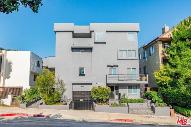 1222 N KINGS RD # 11